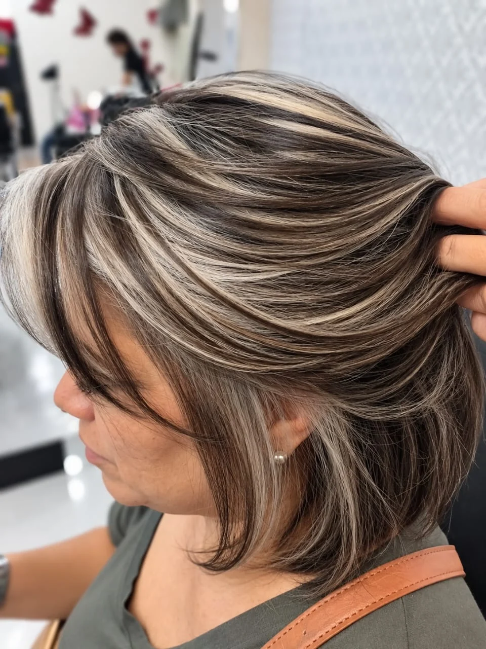 Detalle de color y movimiento en cabello